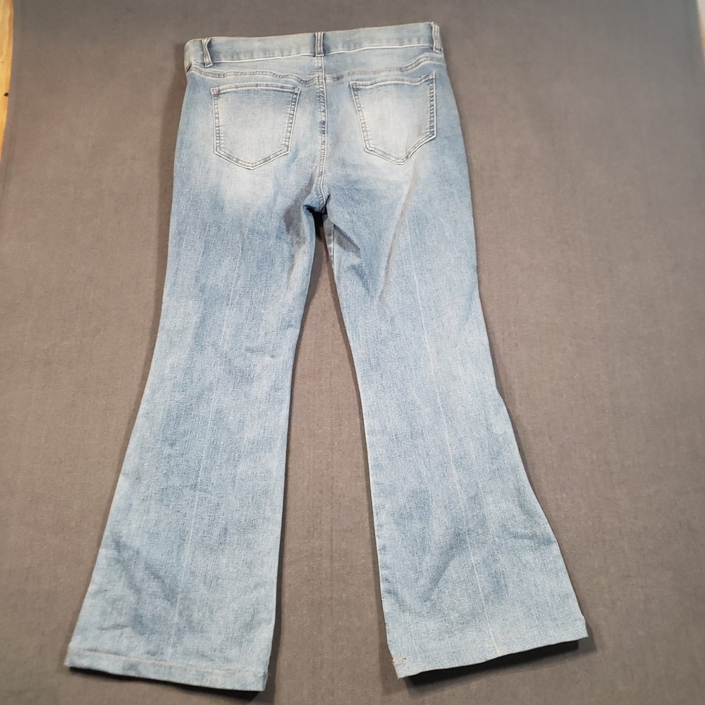 Gloria Vanderbilt Shape Effect Jeans Womens 12S Light Blue High Rise Flare Short - Picture 2 of 10